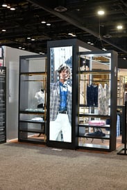 Brooks Brothers pop-up store concept - Exterior closeup of the side