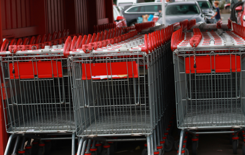 Retail Chain Refresh: Planning a Multi-Location Fixture Update